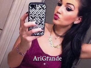 AriGrande