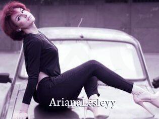 ArianaLesleyy