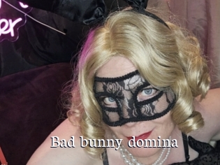 Bad_bunny_domina