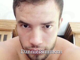 Danniel_Simmons