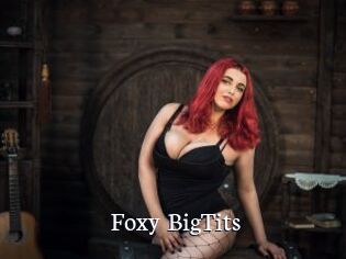 Foxy_BigTits_