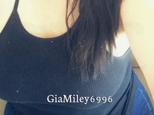 GiaMiley6996