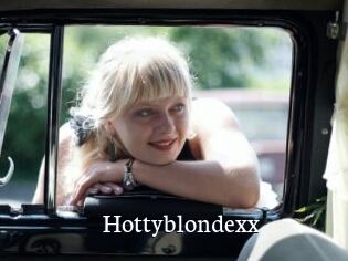Hottyblondexx