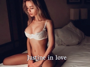 Justine_in_love