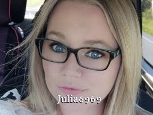 Julia6969