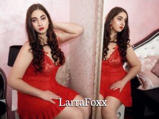 LarraFoxx