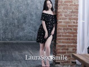 LauraSexySmile