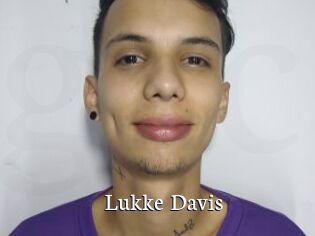 Lukke_Davis