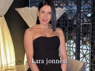 Lara_jonness