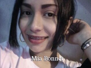 Mia_Bonnet
