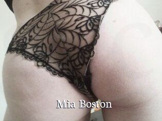 Mia_Boston