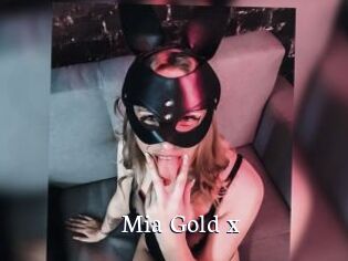 Mia_Gold_x