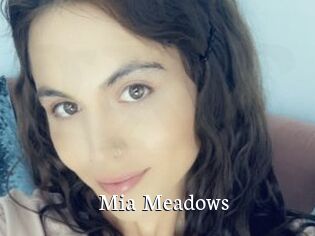 Mia_Meadows