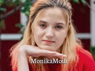 MonikaMour