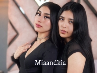 miaandkia Gratis xxx Clips