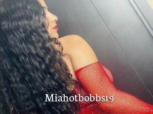 Miahotbobbs19