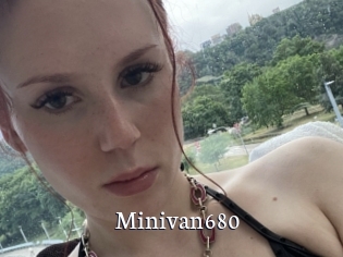 Minivan680