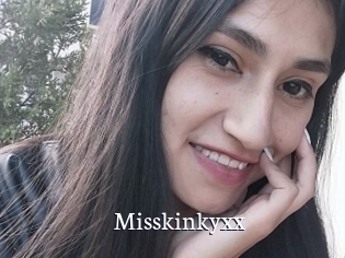 Misskinkyxx