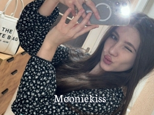 Mooniekiss