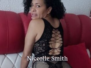 Niccolle_Smith