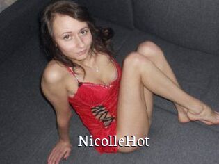 NicolleHot