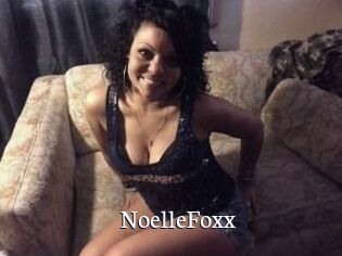 Noelle_Foxx