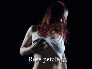 Rose_petals_33