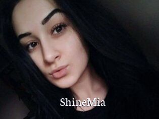 ShineMia Gratis xxx Clips