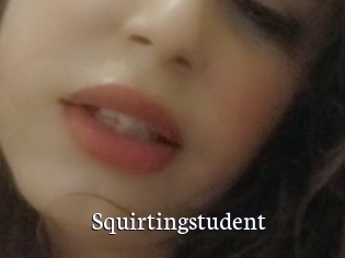Squirtingstudent