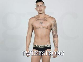 TWEEKSTRONG