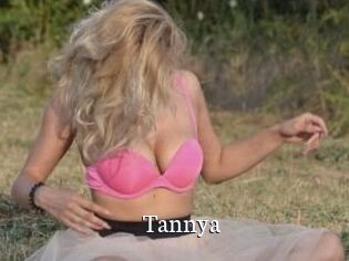 Tannya_