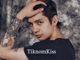 TiknomKiss