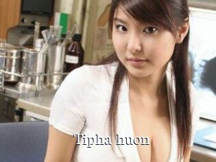 Tipha_huon