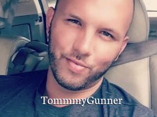 TommmyGunner