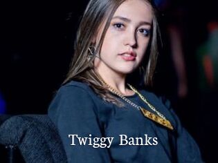 Twiggy_Banks