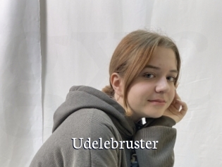 Udelebruster