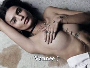Vannee_J
