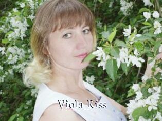 Viola_Kiss_