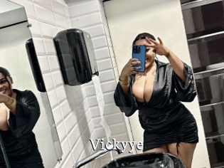 Vickyye