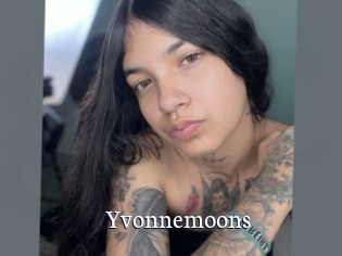 Yvonnemoons